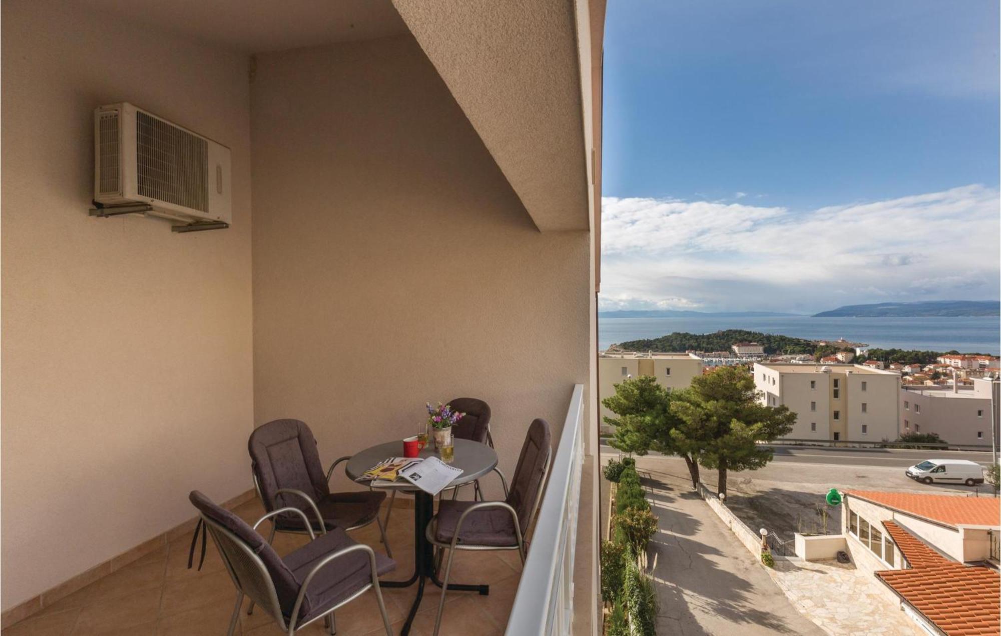 Stunning Apartment In Makarska With Wifi ภายนอก รูปภาพ